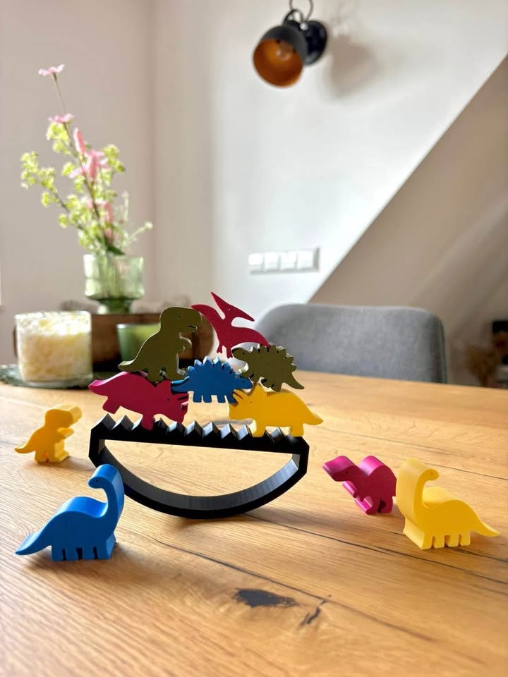 Dino Stacking Game – Balance, Build & Roar with Fun!