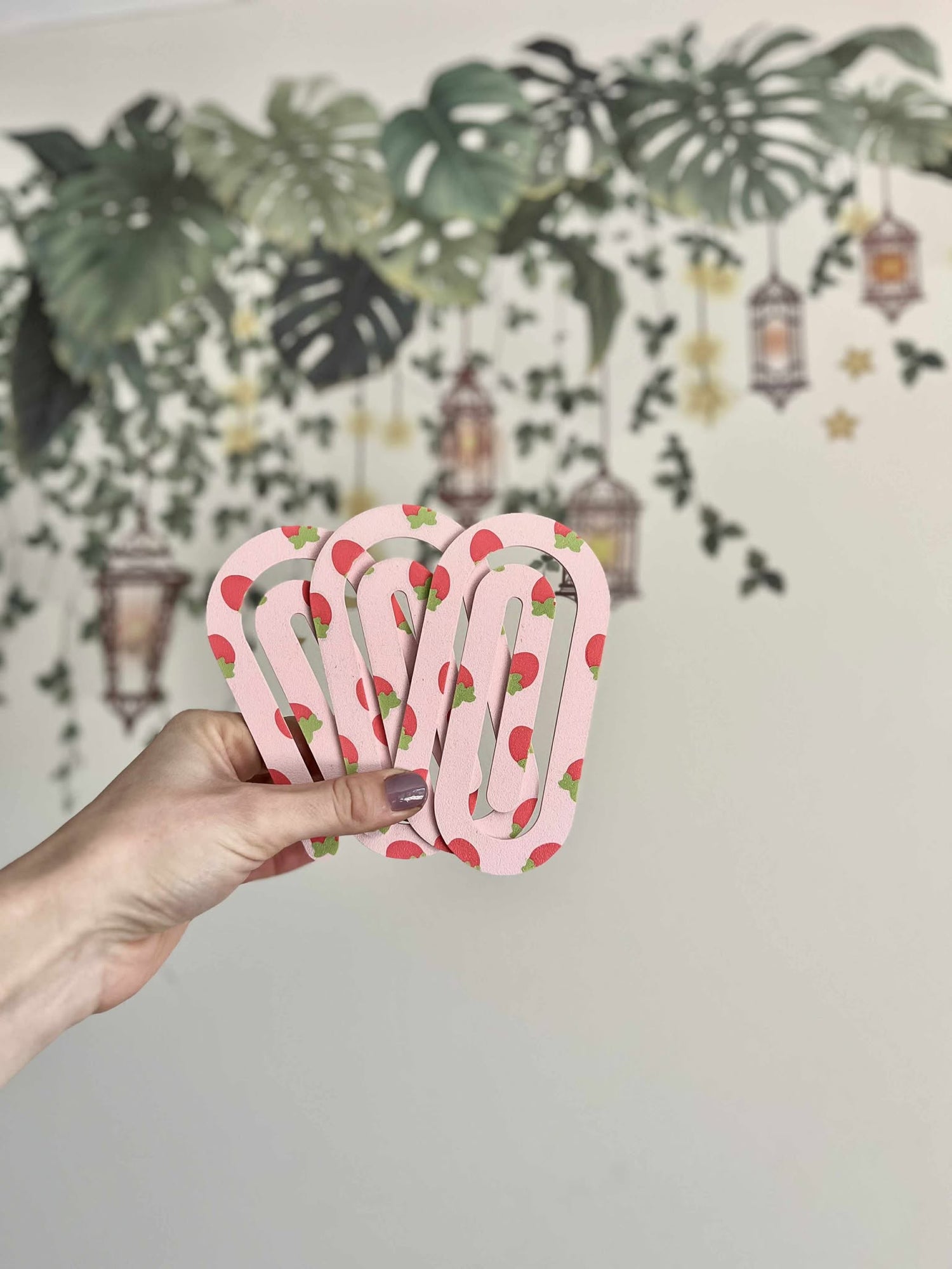 Strawberry Bookmark – Sweet &amp; Functional Page Saver 🍓