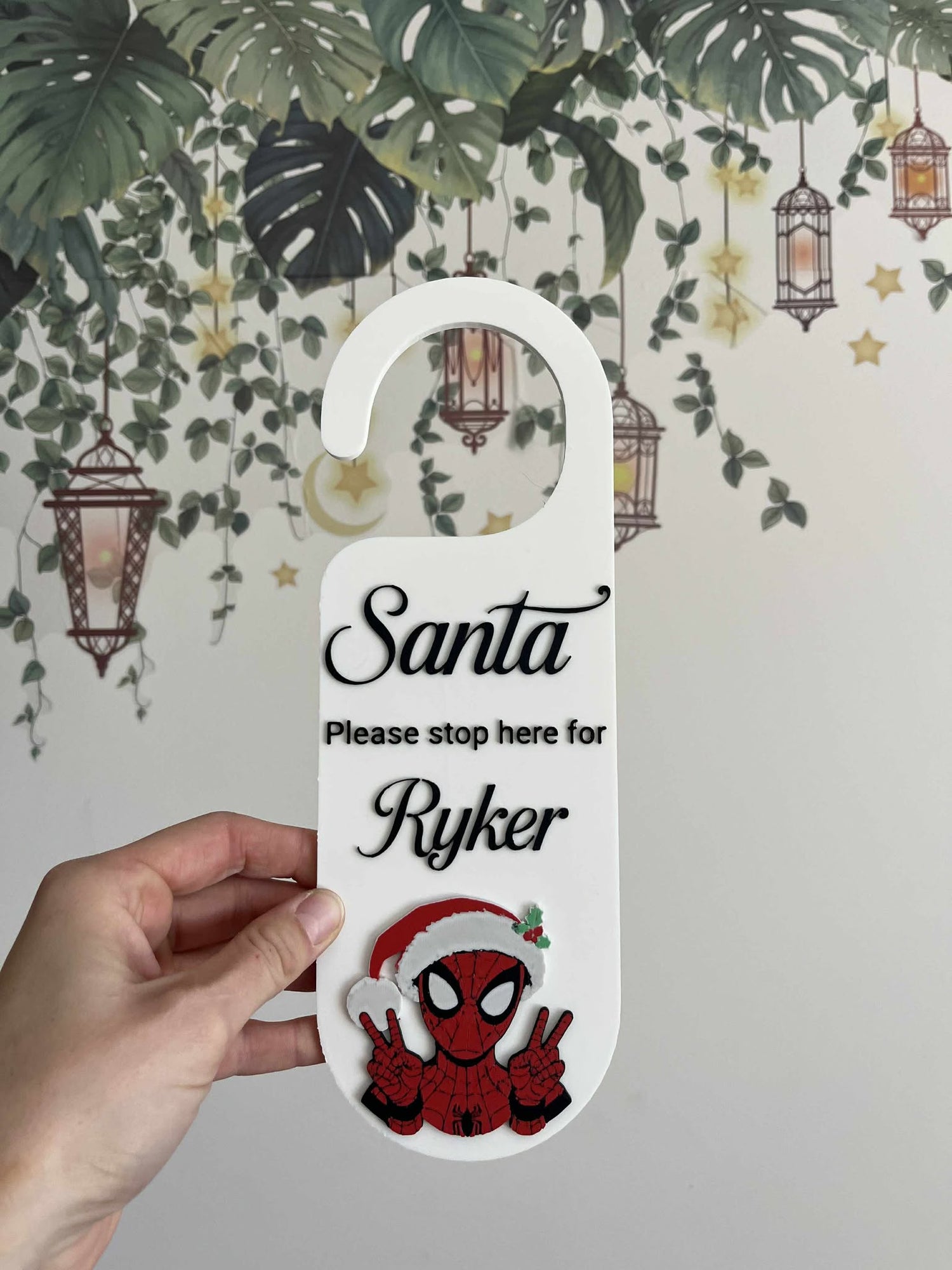 Personalised Christmas Door Sign – “Santa Please Stop Here” (Christmas Spider Edition)