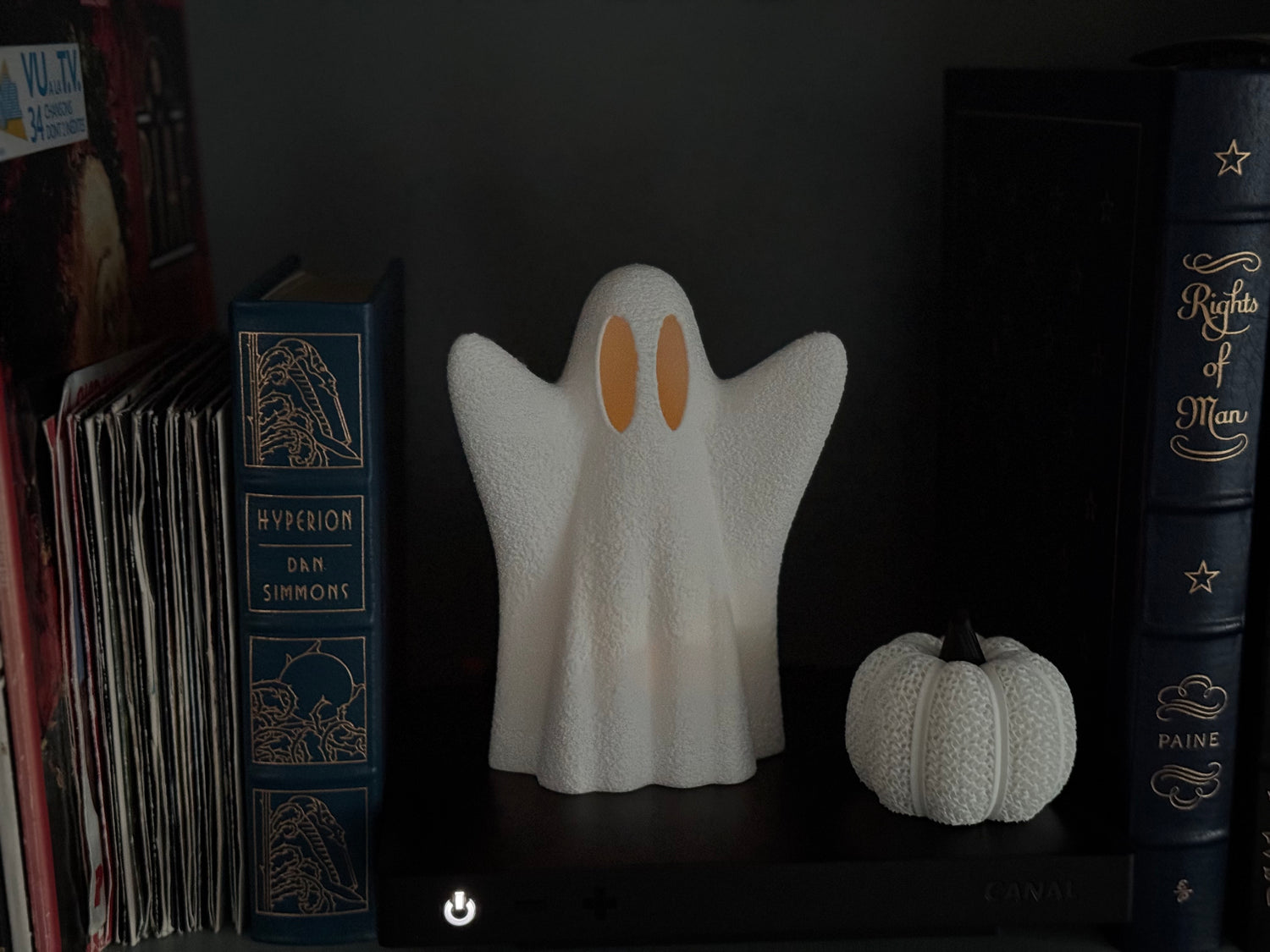 Mini Ghost Figurine – 3D Printed Halloween Decor