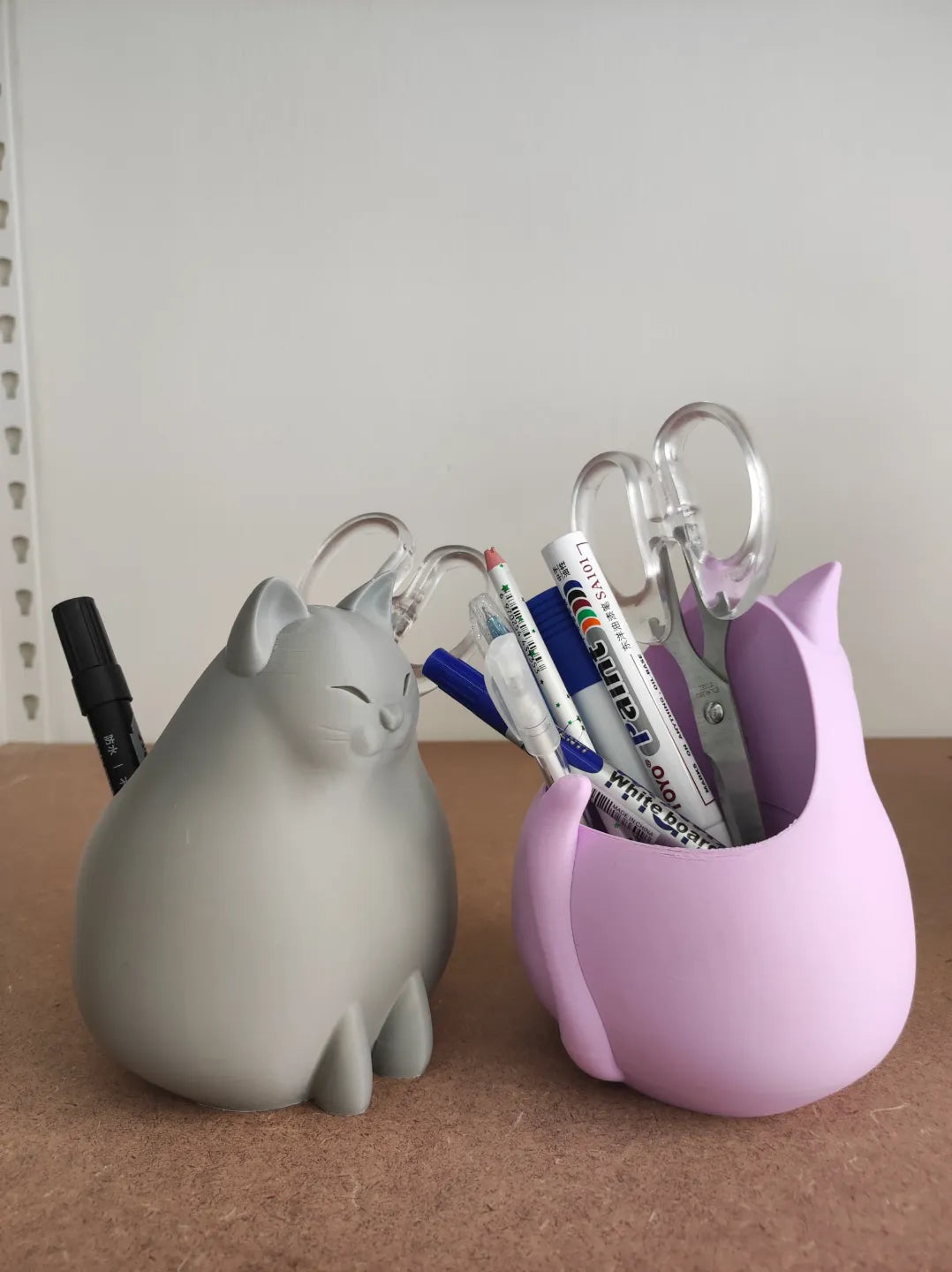 Adorable Cat Pen Holder – Cute & Functional Desk Organizer