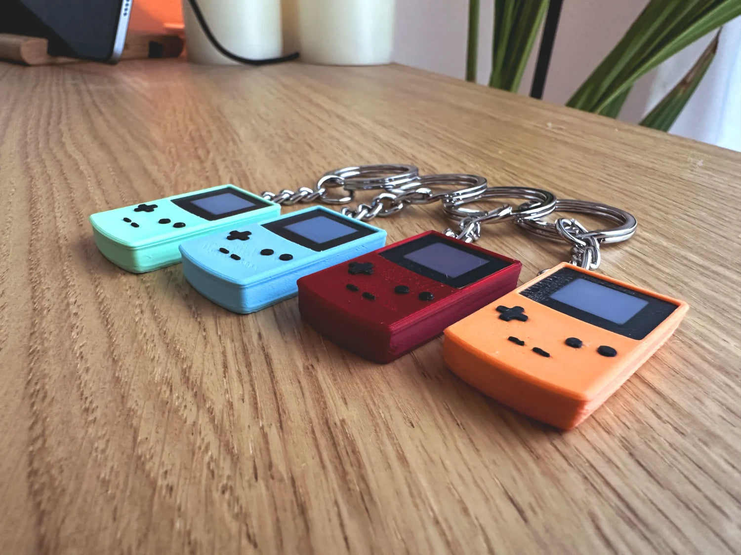 Retro Mini Console Keychain – Cute Gamer Gift & 3D-Printed Keyring