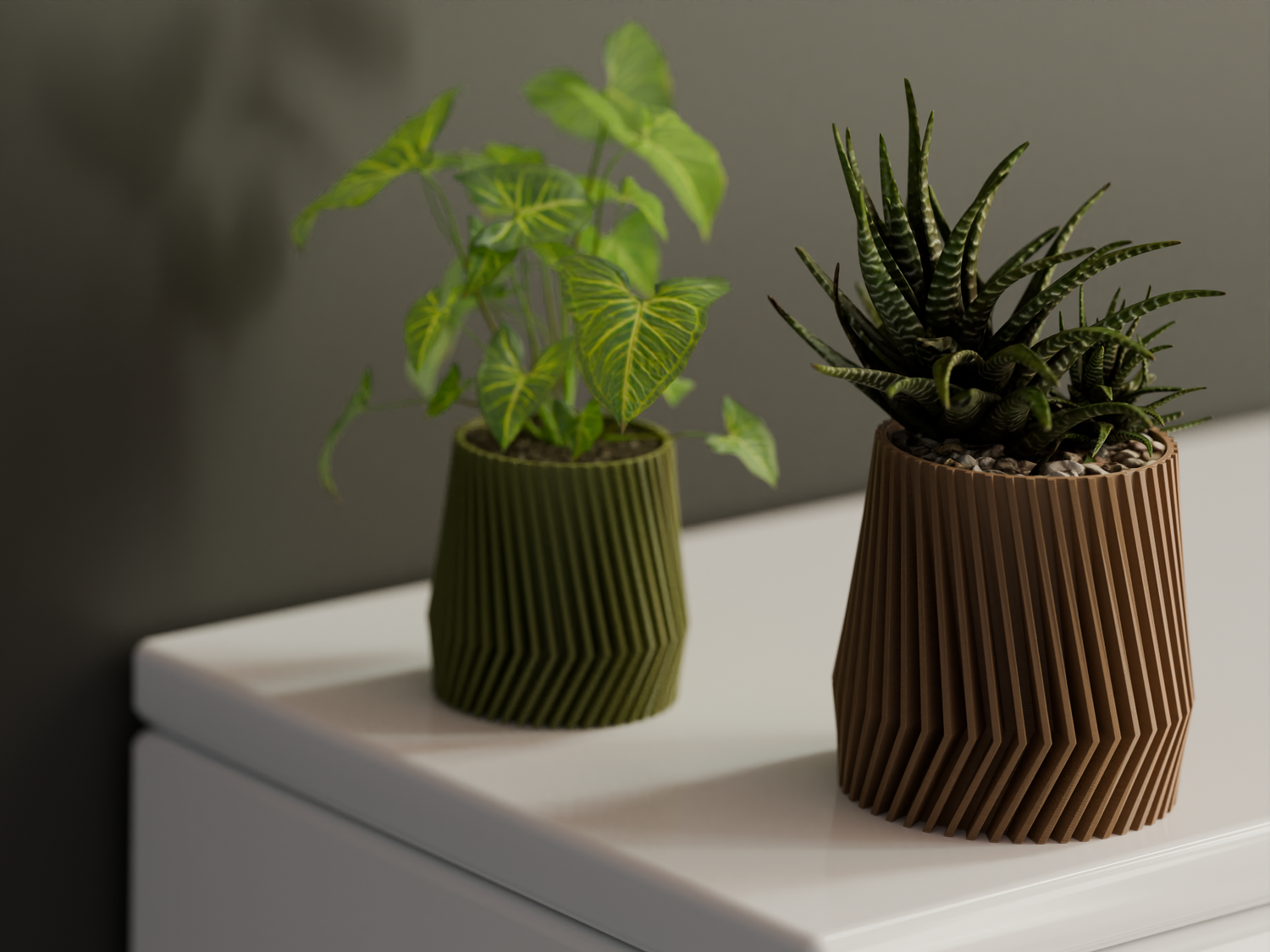 Vertex – Modern Ribbed Geometric Plant Pot