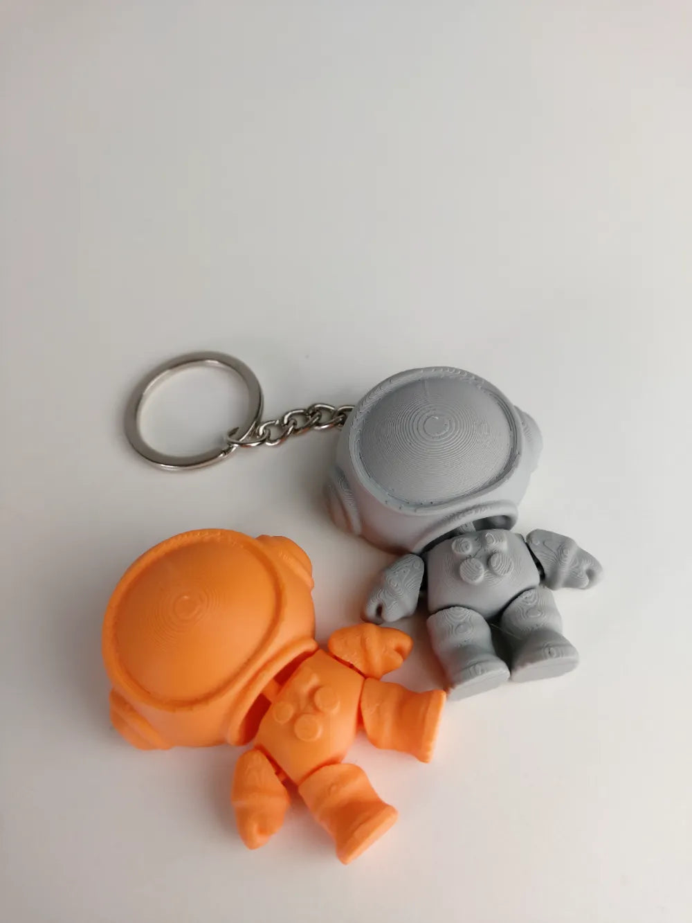 🚀 Astronaut Keychain – 3D Printed Space-Themed Keyring for Space Lovers!