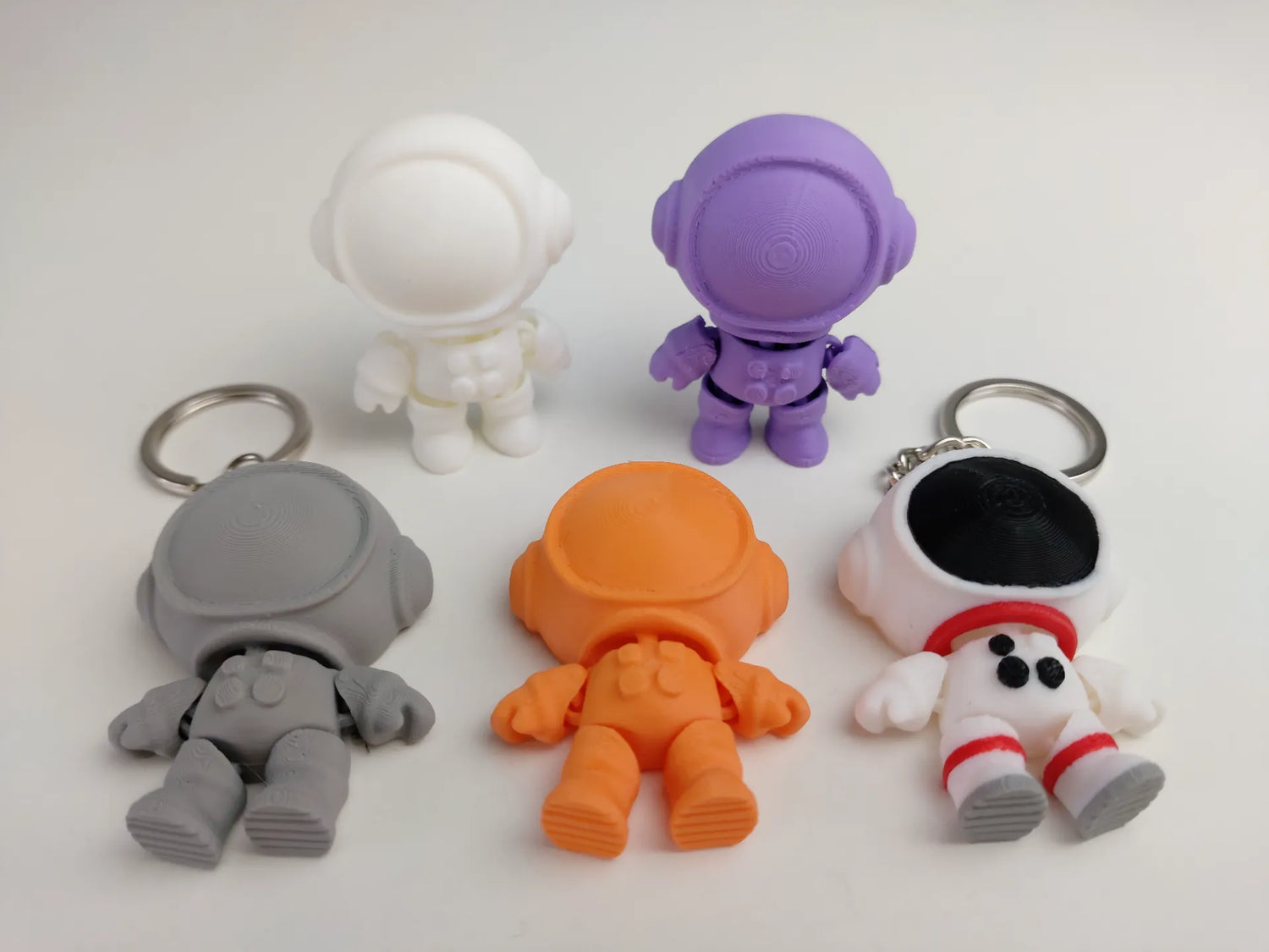 🚀 Astronaut Keychain – 3D Printed Space-Themed Keyring for Space Lovers!